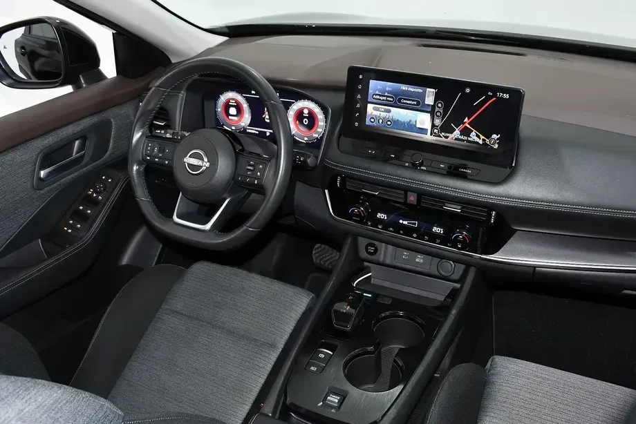 Nissan X-Trail — imagine 4