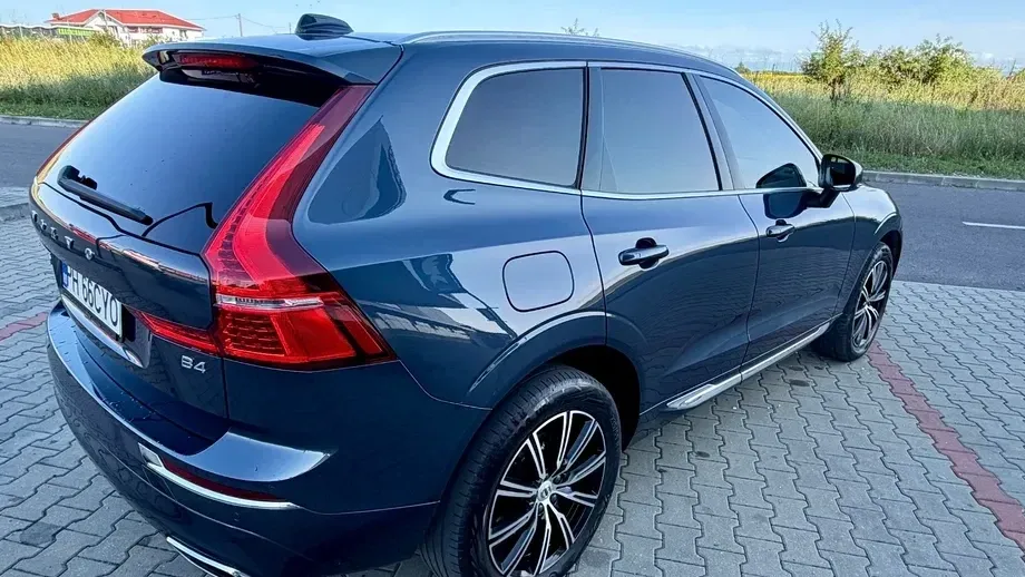 Volvo XC 60 B4 MHEV Inscription — imagine 4