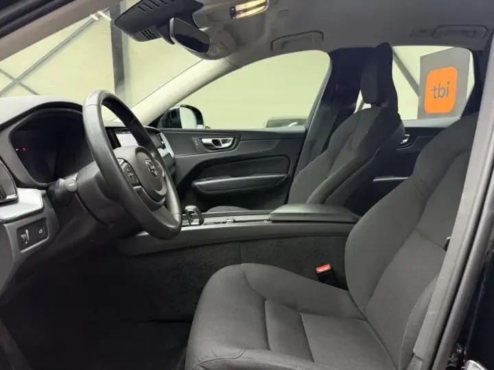 Volvo XC 60 II B4 MHEV AT AWD Plus Dark