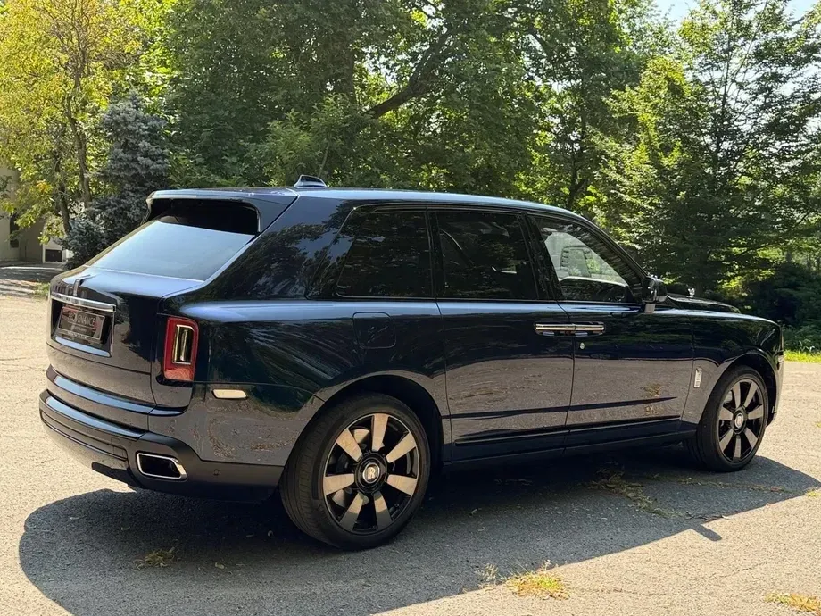 Rolls-Royce Cullinan — imagine 3
