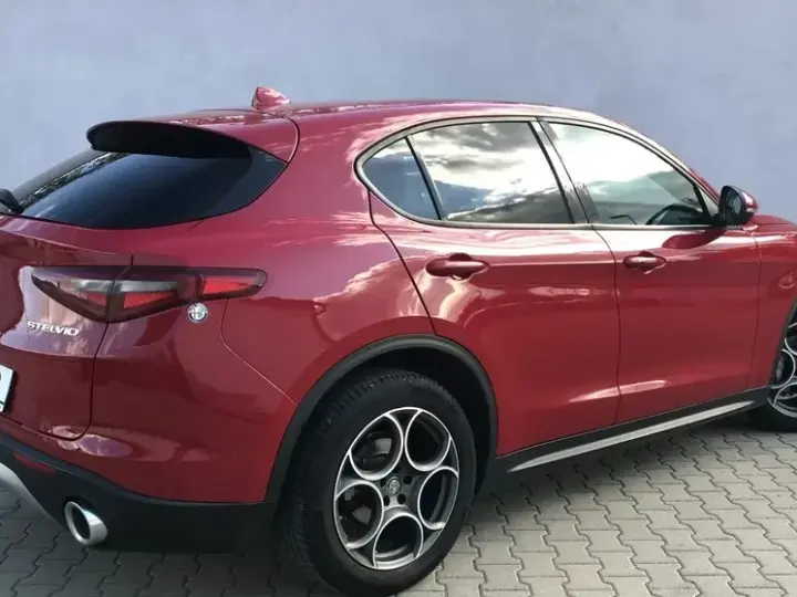 Alfa Romeo Stelvio 2.2 16V AT8 Q4 Business