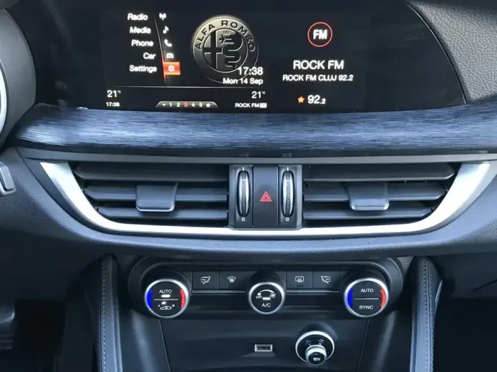 Alfa Romeo Stelvio 2.2 16V AT8 Q4 Business