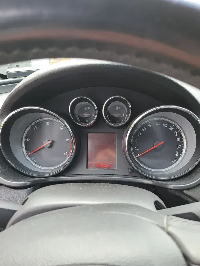 Opel Insignia A 2.0 CDTI Sport Aut. — imagine 2