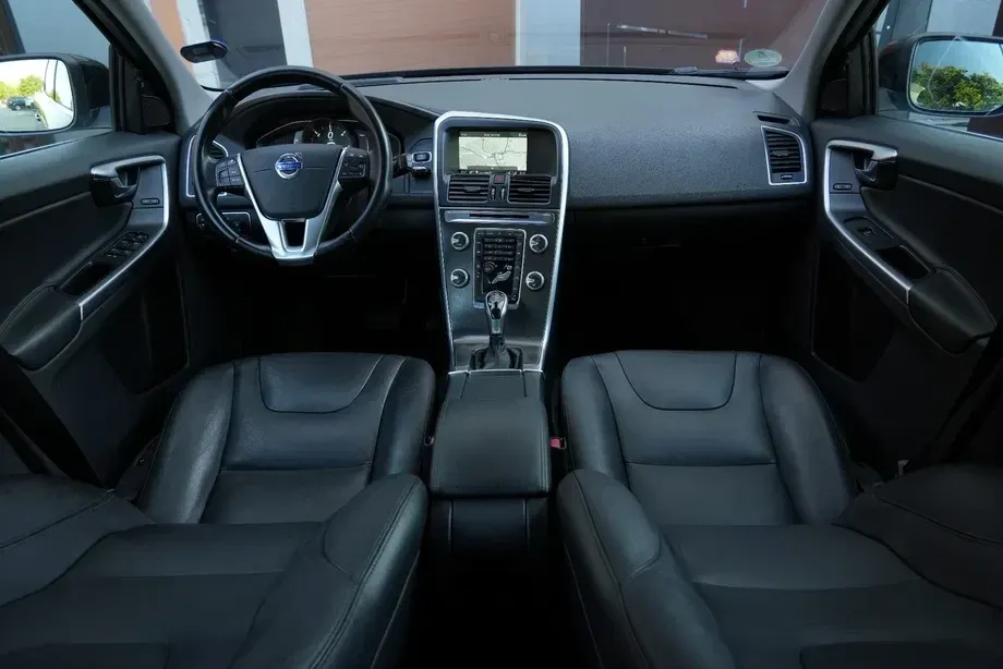 Volvo XC 60 II D4 Geartronic Summum — imagine 4