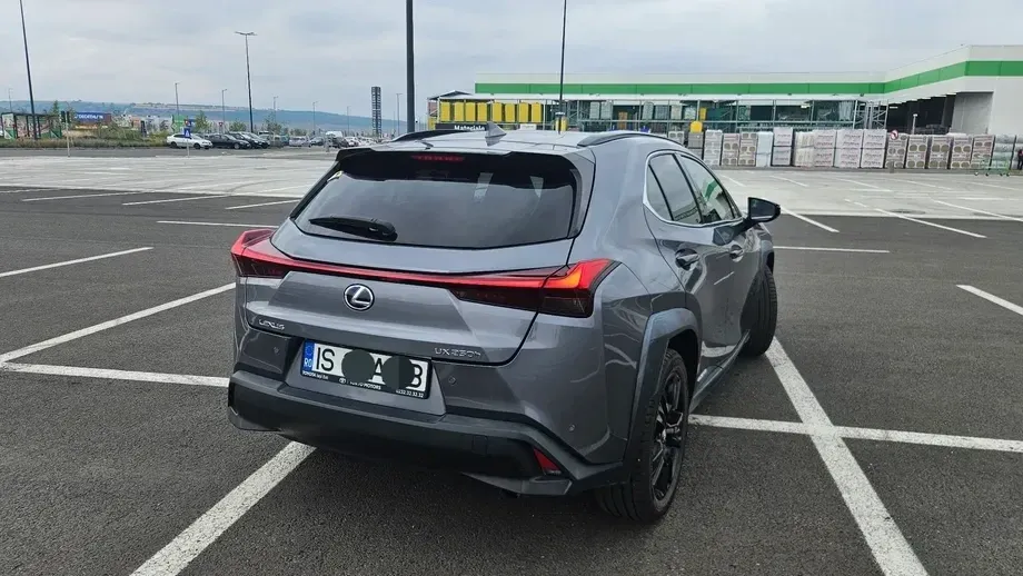 Lexus UX — imagine 2