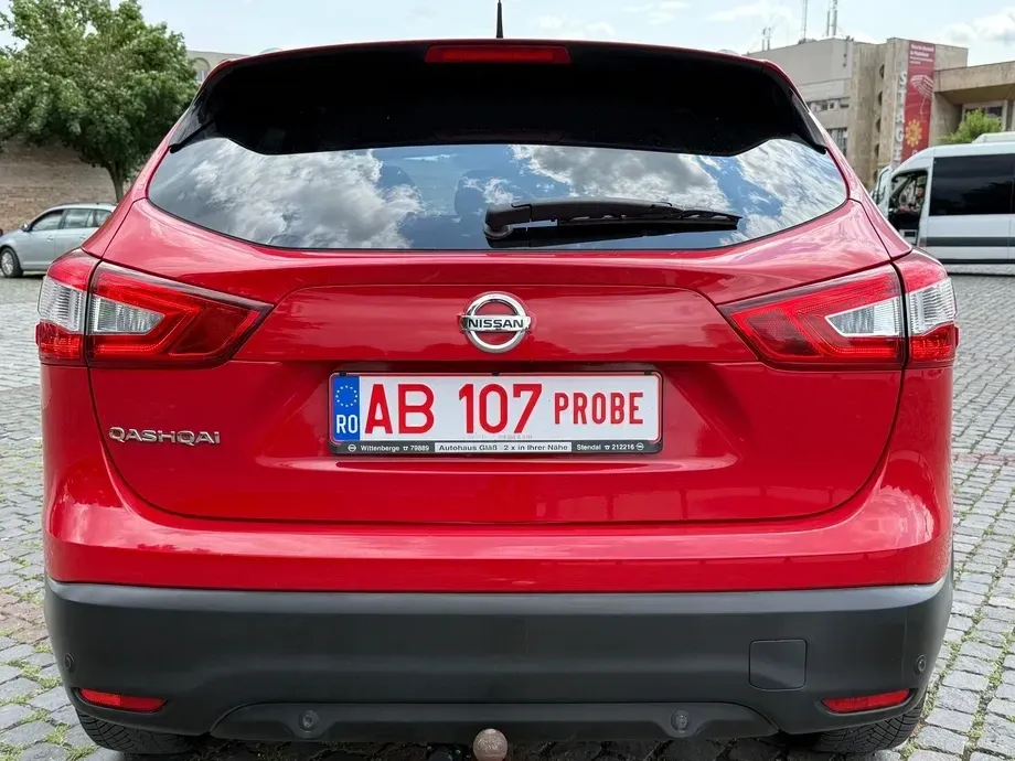 Nissan Qashqai II 1.6L dCi Start/Stop 4X4-i Tekna — imagine 6