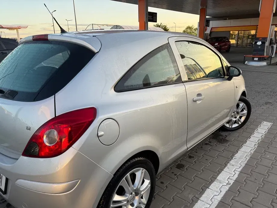 Opel Corsa 1.2 16V Enjoy — imagine 3