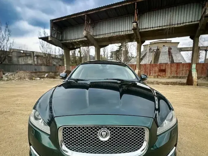 Jaguar XJ 3.0 V6 Luxury Aut SWB