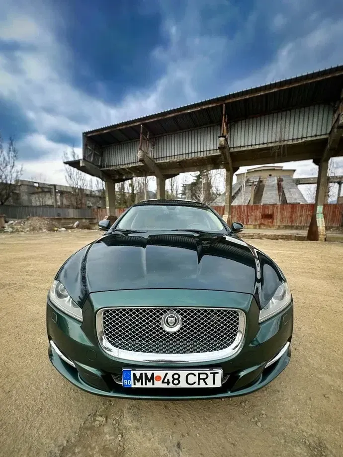 Jaguar XJ 3.0 V6 Luxury Aut SWB — imagine 2
