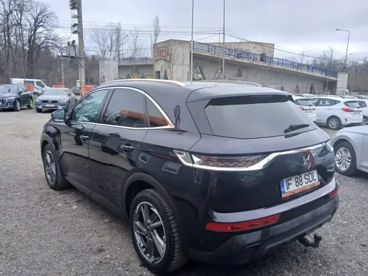DS Automobiles DS 7 Crossback 1.5 BlueHDi 130 S&S EAT8 PERFORMANCE LINE +