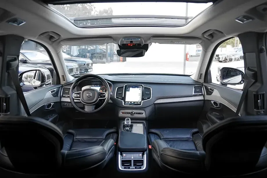 Volvo XC 90 II T8 AWD Recharge Ultimate Bright — imagine 3