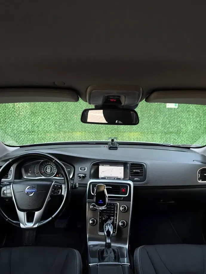 Volvo V60 D2 ECO Start-Stop Basic — imagine 6
