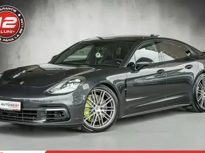 Porsche Panamera 4 E-Hybrid