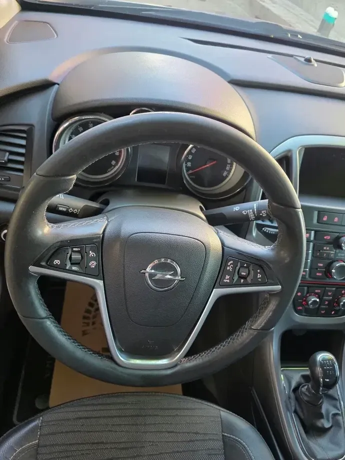 Opel Astra J 1.4 Turbo ECOTEC Start/Stop Enjoy — imagine 4