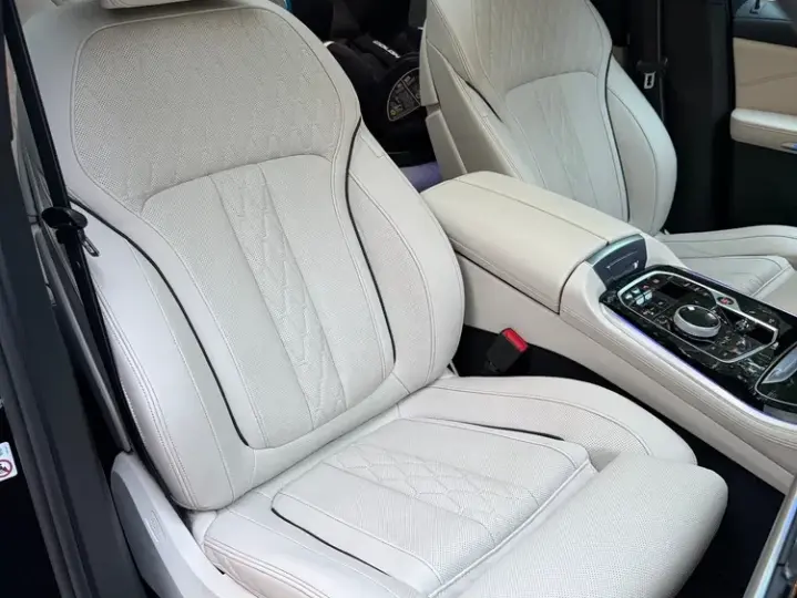 BMW X5 xDrive40d AT MHEV