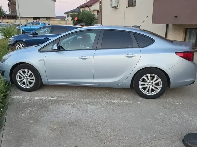 Opel Astra 1.4 Turbo ECOTEC Start/Stop Drive