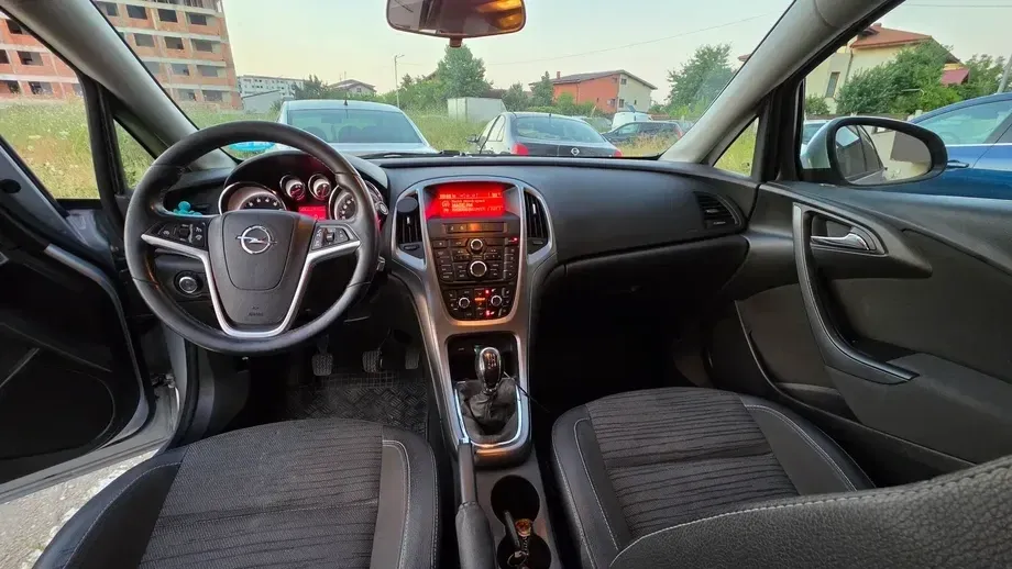 Opel Astra 1.4 Turbo ECOTEC Start/Stop Drive — imagine 4