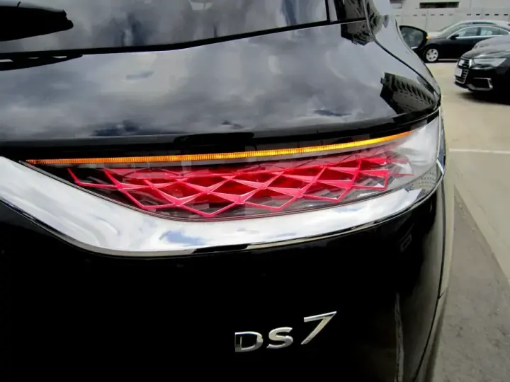 DS Automobiles DS 7 Crossback