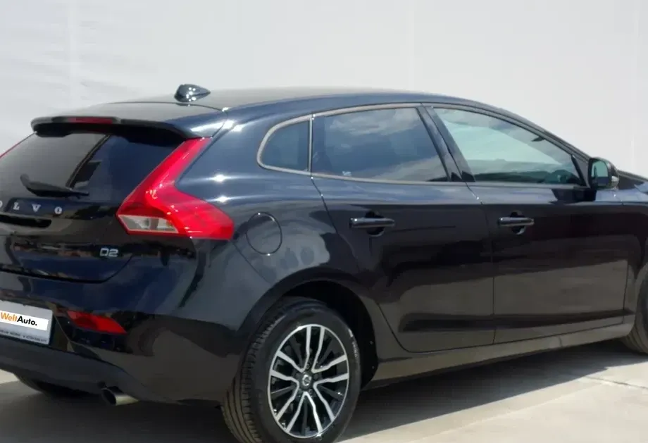 Volvo V40 II D2 Aut. Basic — imagine 2