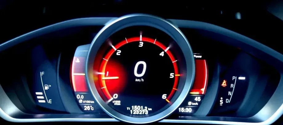 Volvo V40 II D2 Aut. Basic — imagine 6