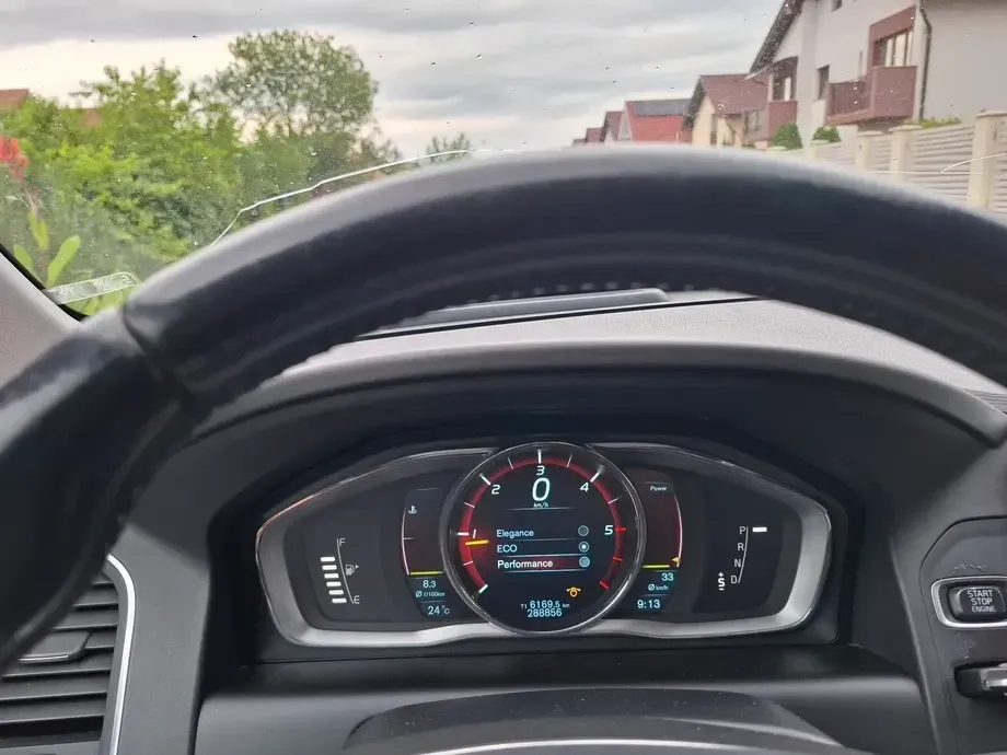 Volvo XC 60 I D4 VEA Start-Stop Kinetic — imagine 4