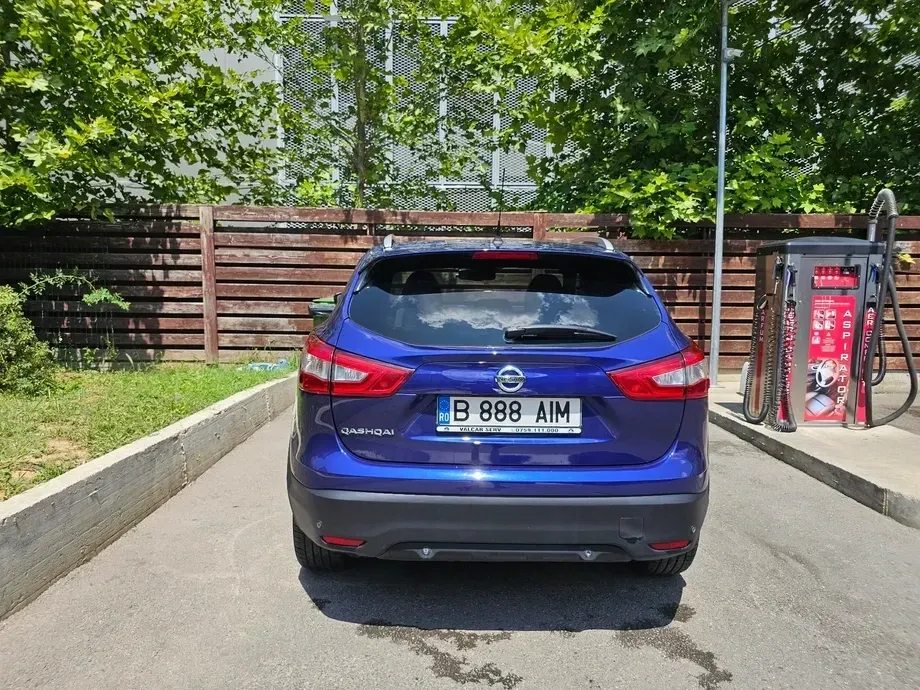 Nissan Qashqai II 1.6 DCI Start/Stop X-TRONIC Tekna — imagine 3