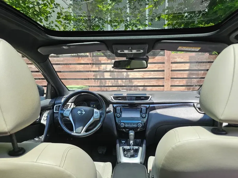 Nissan Qashqai II 1.6 DCI Start/Stop X-TRONIC Tekna — imagine 4