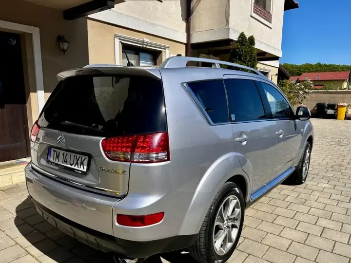 Citroën C-Crosser 2.2 HDI Exclusive