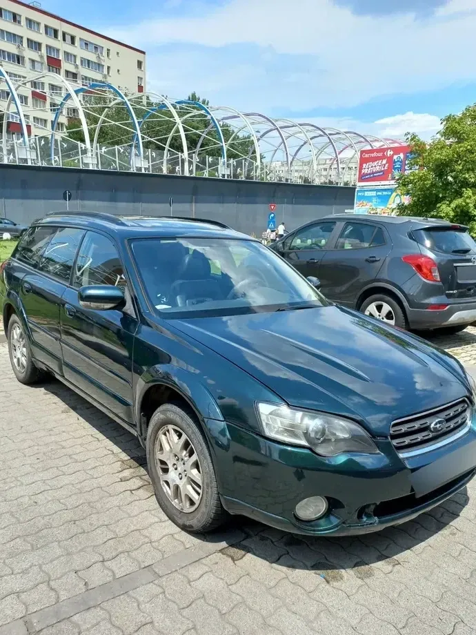 Subaru Legacy — imagine 6