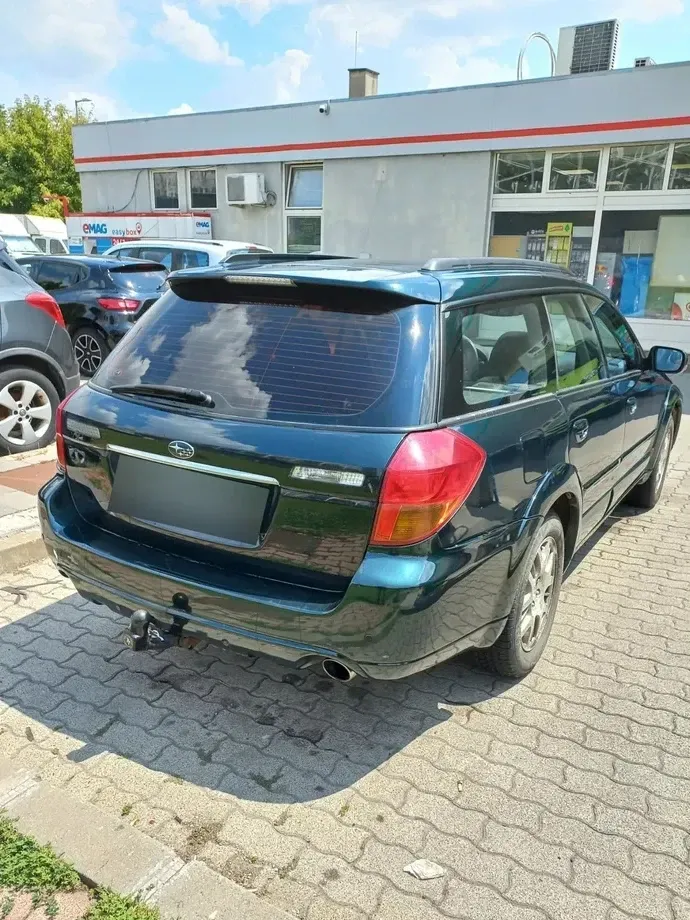 Subaru Legacy — imagine 4