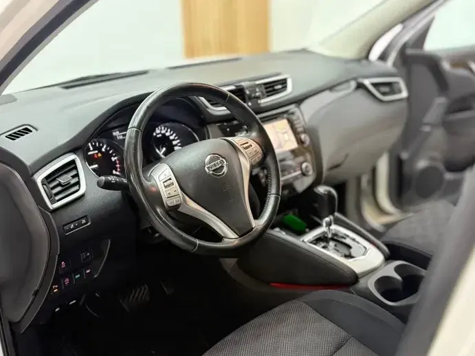 Nissan Qashqai II 1.6 DCI Xtronic N-Connecta