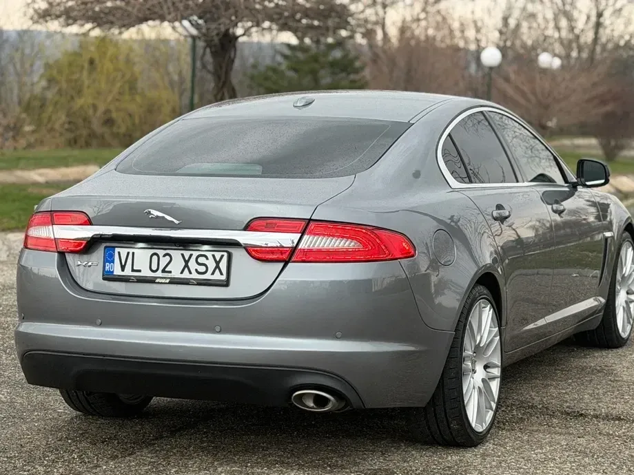 Jaguar XF — imagine 4