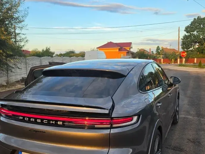Porsche Cayenne Coupe E-Hybrid