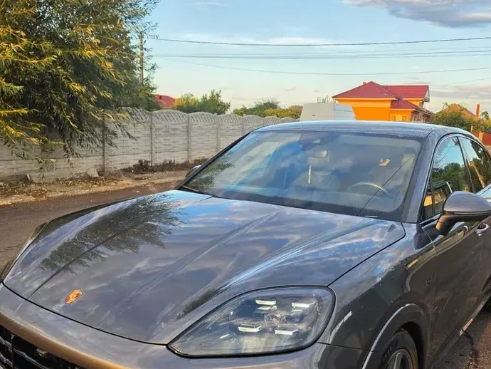 Porsche Cayenne Coupe E-Hybrid