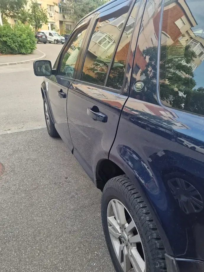 Land Rover Freelander II 2 2.2L SD4 — imagine 3