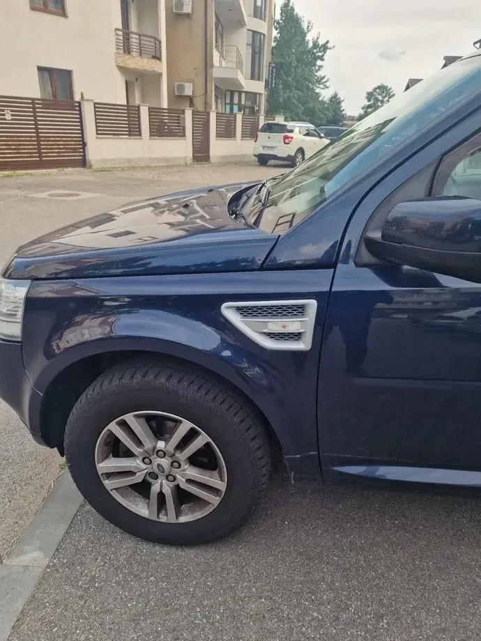 Land Rover Freelander II 2 2.2L SD4 — imagine 4
