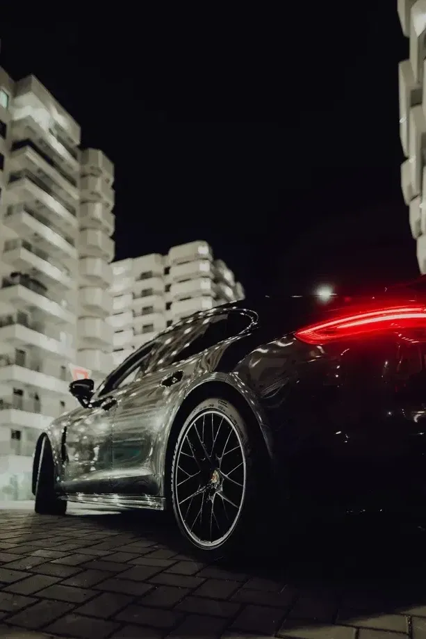 Porsche Panamera 4S — imagine 4