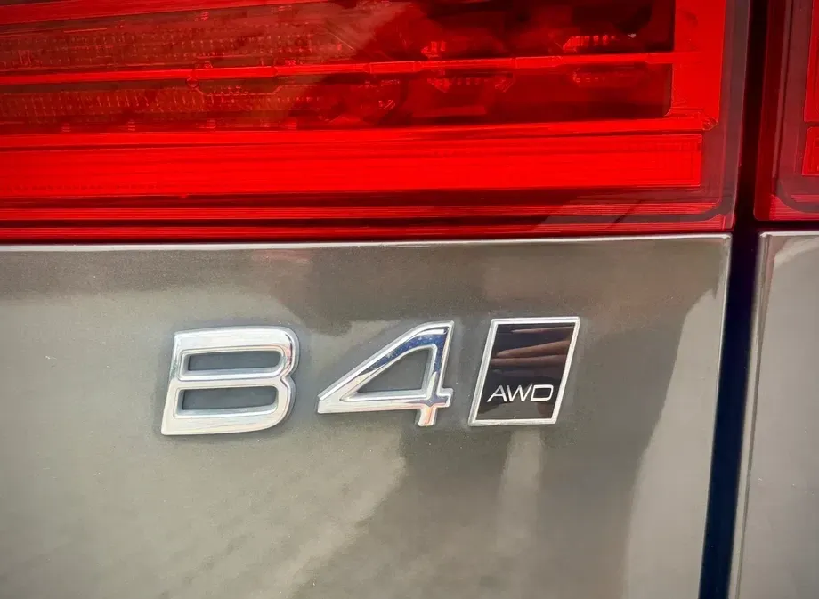 Volvo XC 60 II B4 D AWD Geartronic Inscription — imagine 6