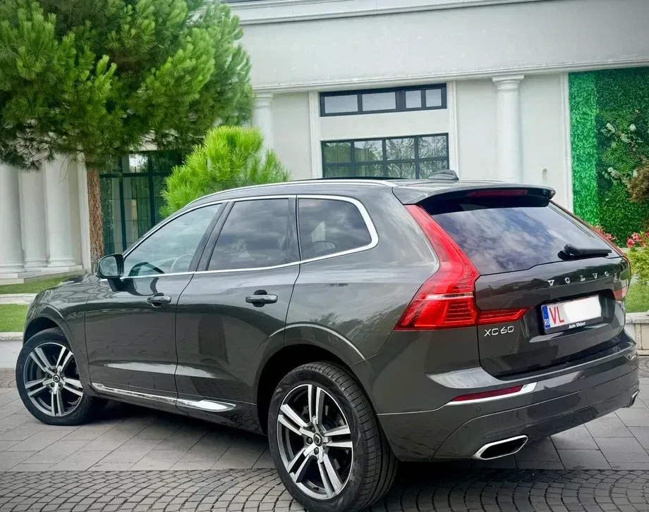 Volvo XC 60 II B4 D AWD Geartronic Inscription — imagine 3