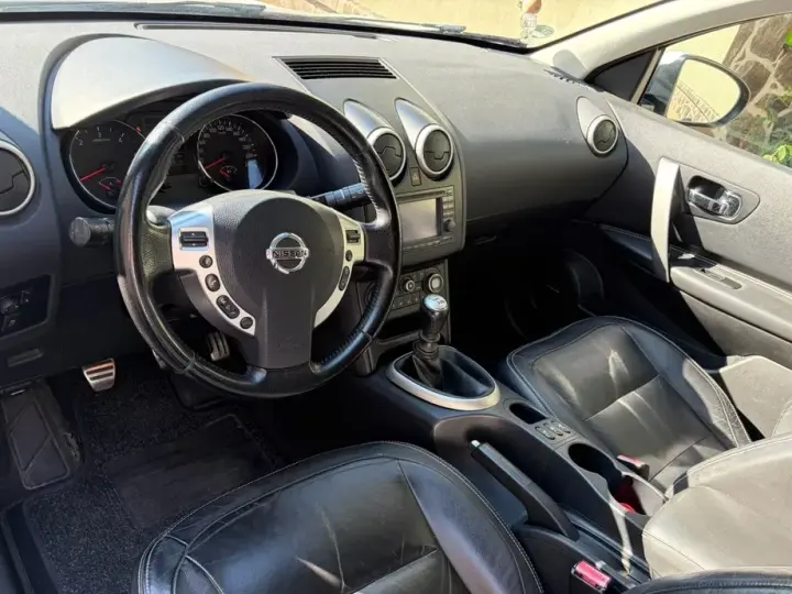 Nissan Qashqai I 2.0 DCI DPF I-Way