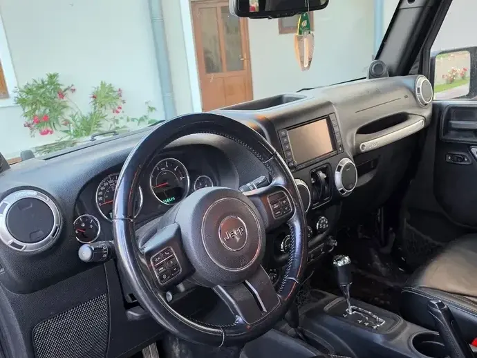 Jeep Wrangler 2.8 CRD AT Sahara