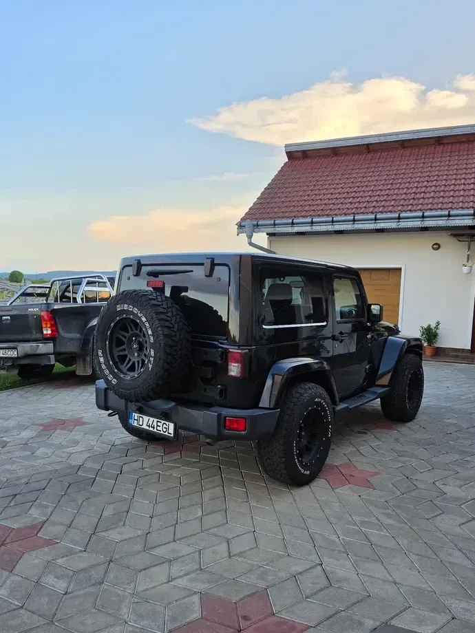 Jeep Wrangler 2.8 CRD AT Sahara — imagine 3