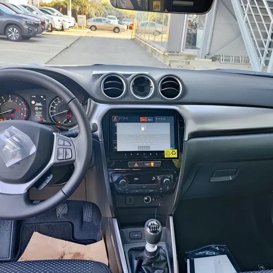 Suzuki Vitara IV 1.4 Boosterjet 6MT MHEV Passion — imagine 6