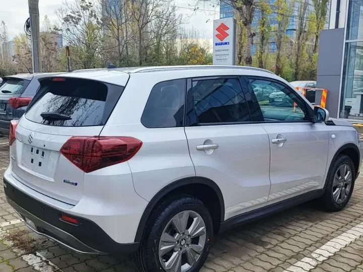Suzuki Vitara IV 1.4 Boosterjet 6AT MHEV Passion