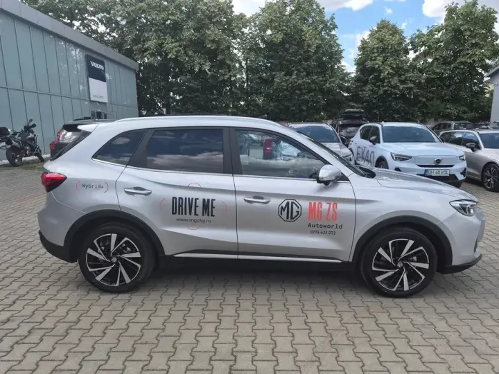 MG ZS HEV 1.5 GSI AT Exclusive+