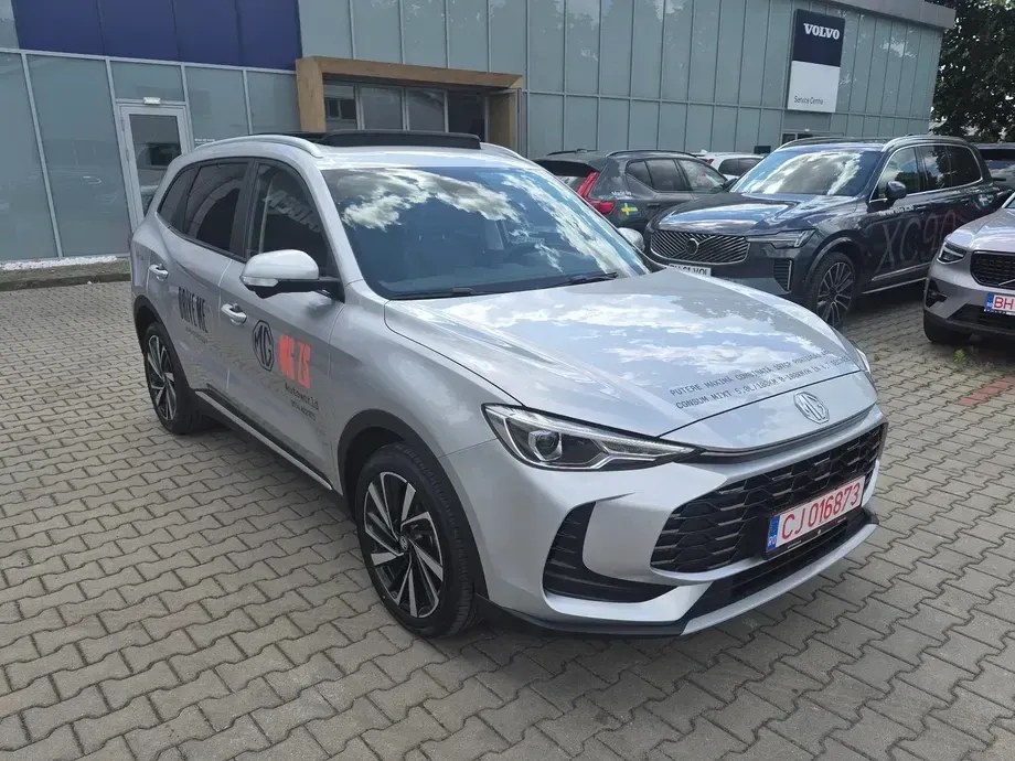 MG ZS HEV 1.5 GSI AT Exclusive+ — imagine 3