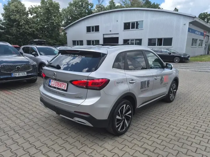 MG ZS HEV 1.5 GSI AT Exclusive+