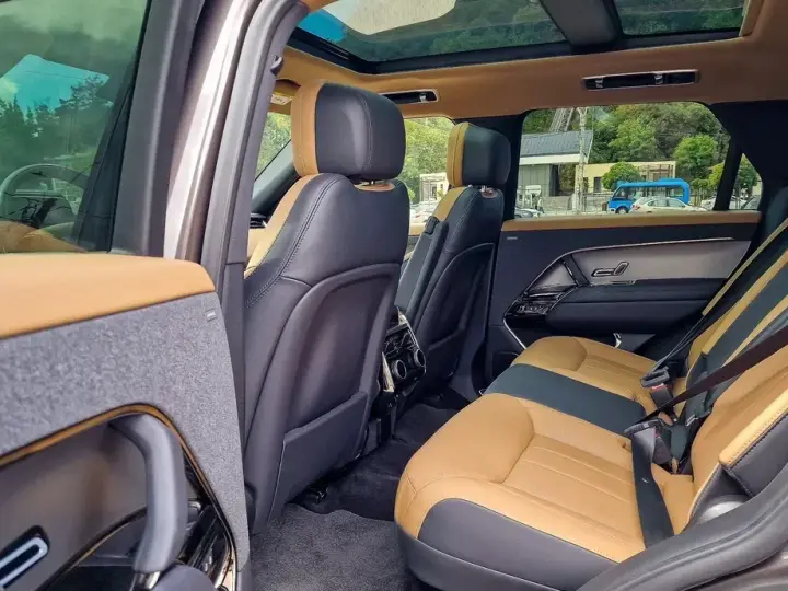 Land Rover Range Rover Sport III 3.0 I6 P460 PHEV Dynamic SE