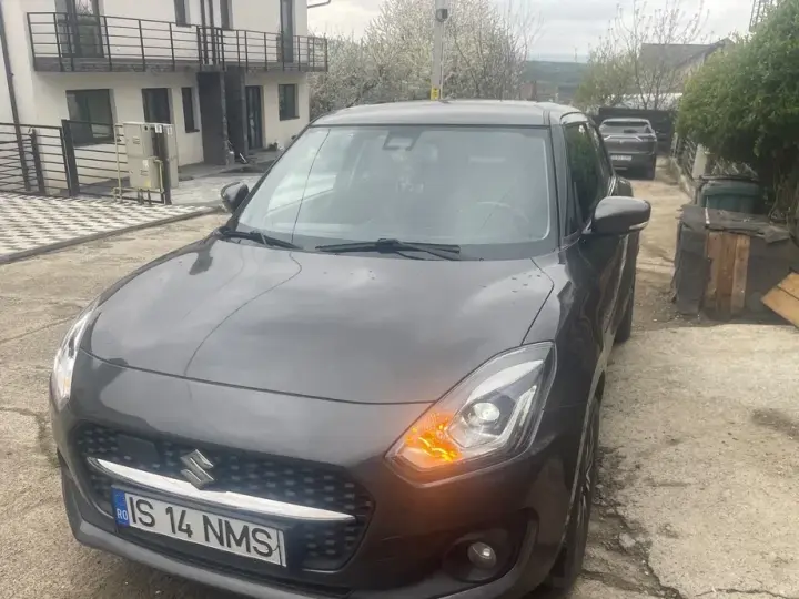 Suzuki Swift VI 1.2 Dualjet 12V MHEV Spirit