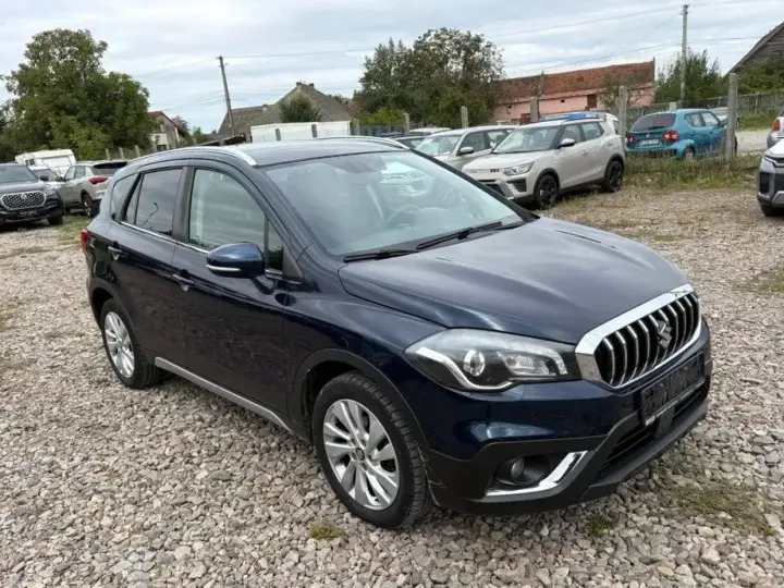 Suzuki S-Cross